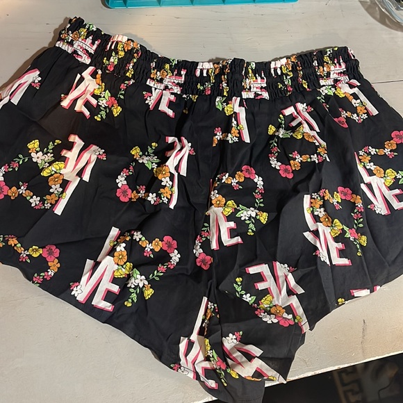 Victor secret PJ shorts - Picture 3 of 3